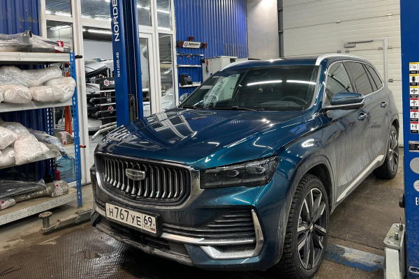 И снова у нас в гостях очередной Geely Monjaro